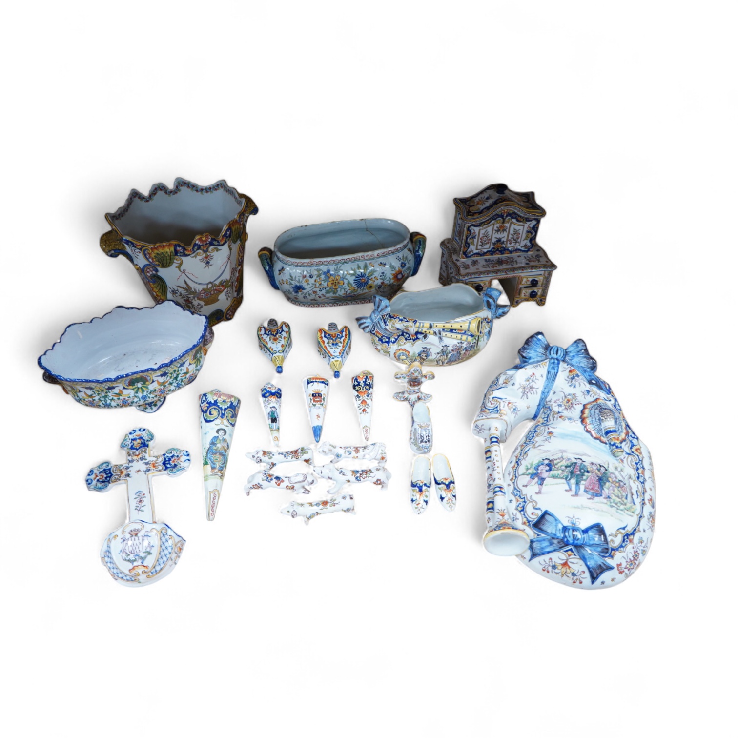 19th century French decorative faience including bag pipes, a large wall pocket, jardiniere etc (22).